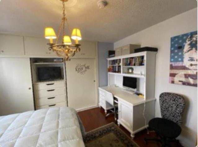 In Beverly Hills -room For 1 Female -walk To Shopping And Restaurants Hospedagem domiciliar *